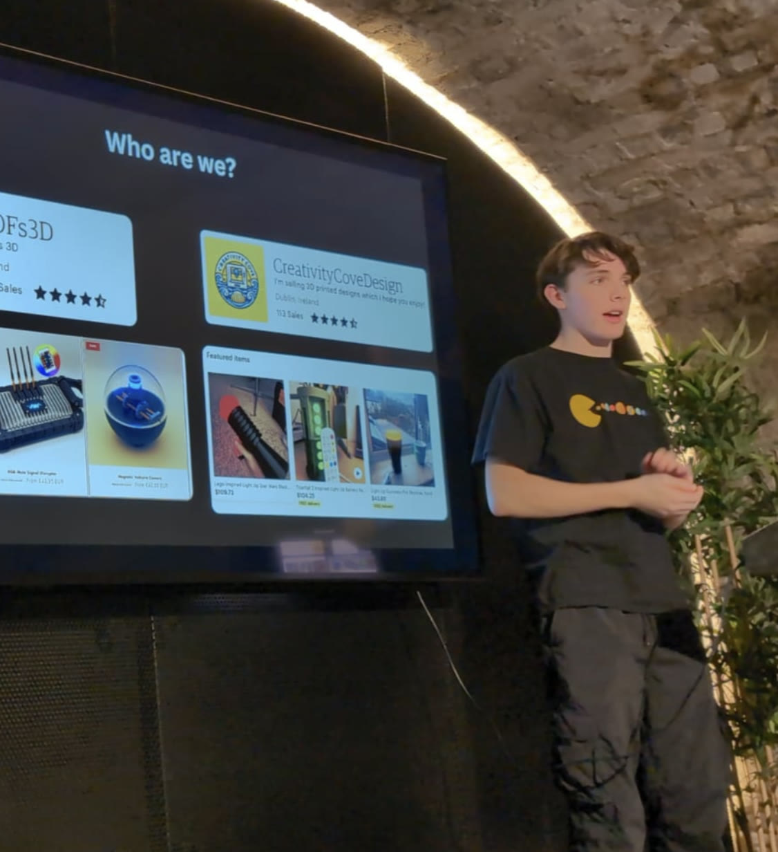 Jeremy presenting the CreativityCoveDesign shop to an audience